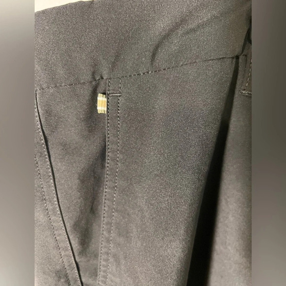 J. Lindeberg, 40, black,micro stretch lined,4pocket button zip clasp golf shorts - Picture 5 of 8